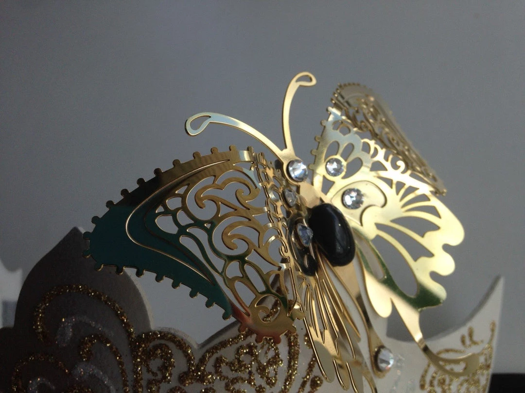 Carta Alta Butterfly Mask For Ladies Venetian Filigree Little Butterfly White & Gold 5 Carta Alta Butterfly Mask For Ladies Venetian Filigree Little Butterfly White & Gold